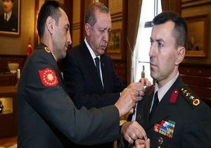 Erdoğan, Yaverini Çakı İle Sınamış!